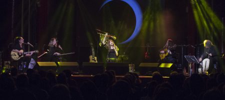 BARCELONA, ESPAÑA – FEBRERO 28: Maria Rodés en concierto en la Sala Apolo como parte del Festival Millenni el 28 de febrero de 2020 en Barcelona, España. (Foto por Fernando Pérez) Maria Rodés en Barcelona