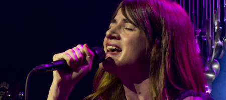 BARCELONA, ESPAÑA – FEBRERO 28: Maria Rodés en concierto en la Sala Apolo como parte del Festival Millenni el 28 de febrero de 2020 en Barcelona, España. (Foto por Fernando Pérez)