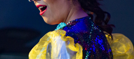 BARCELONA, ESPAÑA – JULIO 5: Tania Lozano de Ladilla Rusa durante su concierto en el escenario Vallformosa del Cruïlla XXS en el Poble Espanyol el 5 de julio de 2020 en Barcelona, España. (Foto por Fernando Pérez) Ladilla Rusa