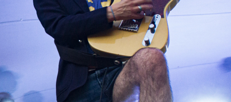 BARCELONA, ESPAÑA – JULIO 31. Marc Ros voz de Sidonie en concierto desde el escenario Vallformosa del Cruïlla XXS el 31 de julio de 2020 en Barcelona, España. (Foto por Fernando Pérez) Sidonie Cruïlla XXS