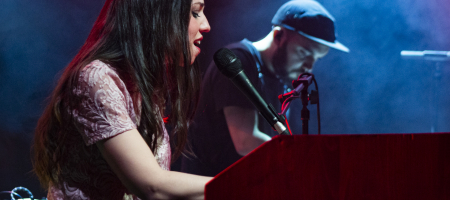 BARCELONA, ESPAÑA – MARZO 25. Gemma Humet en concierto como parte del ciclo de conciertos Som Aquí en la Sala Luz de Gas en Barcelona, España el 25/03/2021. Fotografía por Fernando Pérez, ferperez.foto3@gmail.com Gemma Humet Som Aquí
