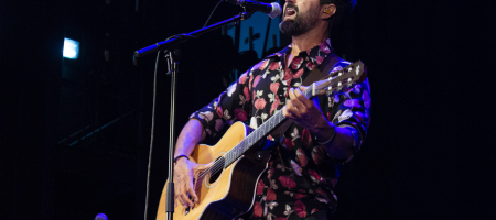 BARCELONA, ESPAÑA – ABRIL 24. Arco en concierto en el Centre Artesà Tradicionarius el 24 de abril de 2021 en Barcelona, España. (Foto por Fernando Pérez) Arco Barcelona