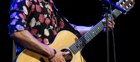 BARCELONA, ESPAÑA – ABRIL 24. Arco en concierto en el Centre Artesà Tradicionarius el 24 de abril de 2021 en Barcelona, España. (Foto por Fernando Pérez)