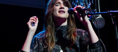 BARCELONA, ESPAÑA – ABRIL 16. Maria Rodés en concierto presentando Lilith en le Centre Aresà Tradicionàrius el 16 de abril de 2021 en Barcelona, España. (Foto por Fernando Pérez)