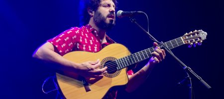 BARCELONA, ESPAÑA – MAYO 29. El Kanka en concierto (1er pase) como parte del Guitar BCN en la Barts el 29 de mayo de 2021 en Barcelona, España. (Foto por Fernando Pérez)