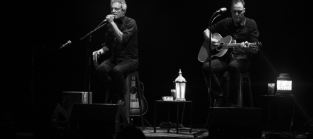 BARCELONA, ESPAÑA – MAYO 20. M-Clan (Carlos Tarque y Ricardo Ruipérez) en el primer pase de la banda como parte del Guitar BCN en la Barts el 20 mayo de 2021 en Barcelona, España. (Foto por Fernando Pérez) M-Clan Barcelona