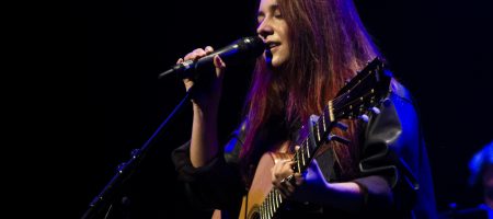 BARCELONA, ESPAÑA – MAYO 14. Marta Soto en concierto como parte del Guitar BCN en la Barts el 14 mayo de 2021 en Barcelona, España. (Foto por Fernando Pérez) Marta Soto Barcelona