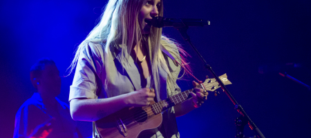 BARCELONA, ESPAÑA – MAYO 7. Suu en concierto como parte del Guitar BCN en la Barts el 7 de mayo de 2021 en Barcelona, España. (Foto por Fernando Pérez)
