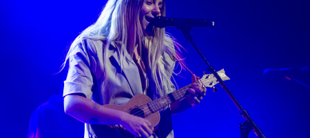 BARCELONA, ESPAÑA – MAYO 7. Suu en concierto como parte del Guitar BCN en la Barts el 7 de mayo de 2021 en Barcelona, España. (Foto por Fernando Pérez)