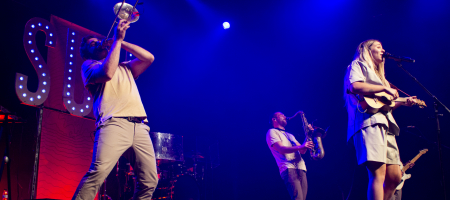 BARCELONA, ESPAÑA – MAYO 7. Suu en concierto como parte del Guitar BCN en la Barts el 7 de mayo de 2021 en Barcelona, España. (Foto por Fernando Pérez) Suu Barts