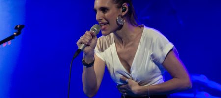 BARCELONA, ESPAÑA – JUNIO 11. Conchita en concierto en la Sala Apolo el 11 de junio de 2021 en Barcelona, España. (Foto por Fernando Pérez)