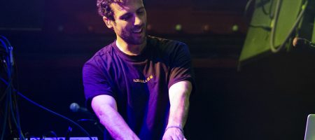 BARCELONA, ESPAÑA – JUNIO 6. Sergio Salvi en concierto de Delaporte en la Sala Apolo el 6 de junio de 2021 en Barcelona, España. (Foto por Fernando Pérez)