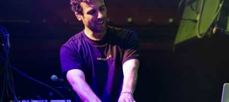 BARCELONA, ESPAÑA – JUNIO 6. Sergio Salvi en concierto de Delaporte en la Sala Apolo el 6 de junio de 2021 en Barcelona, España. (Foto por Fernando Pérez)