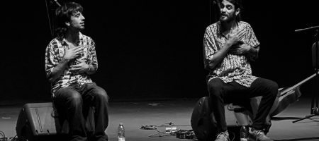 BARCELONA, ESPAÑA – MAYO 30. Pedro Pastor y Alvaro Navarro en concierto en el Teatro Borrás el 30 de mayo de 2021 en Barcelona, España. (Foto por Fernando Pérez) TéCanela Pedro Pastor Barcelona