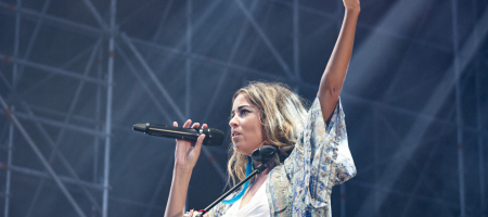 BARCELONA, ESPAÑA – JUNIO 13. Sofía Ellar en concierto como parte del Cruïlla XXS en el Escenario del Estadio Olímpico ubicado en el Estadio Olímpico Lluís Companys el 13 de junio de 2021 en Barcelona, España. (Foto por Fernando Pérez) Sofía Ellar Barcelona
