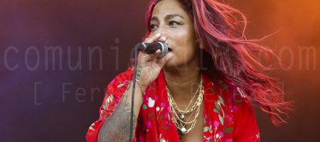 BARCELONA, ESPAÑA – JULIO 9. Ana Tijoux en concierto en el Escenario Estrella Damm del Festival Cruïlla 2021 el 9 de julio de 2021 en Barcelona, España. (Foto por Fernando Pérez) Cruïlla
