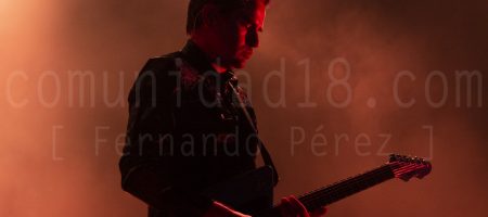 BARCELONA, ESPAÑA – JULIO 10. Marc Gili (Voz, Guitarra) de Dorian en concierto en el Escenario Estrella Damm del Festival Cruïlla 2021 el 10 de julio de 2021 en Barcelona, España. (Foto por Fernando Pérez)