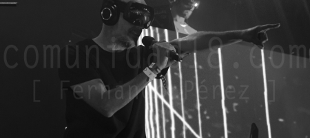 BARCELONA, ESPAÑA – JULIO 9. La casa azul en concierto en el Escenario Cruïlla Enamora del Festival Cruïlla 2021 el 9 de julio de 2021 en Barcelona, España. (Foto por Fernando Pérez)