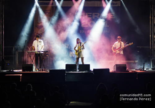 BARCELONA, ESPAÑA – SEPTIEMBRE 23. Carlota Flâneur en concierto en el Escenario Jardins del Doctor Pla i Armengol como parte de la Fiesta de la Mercè el 23 de septiembre de 2021 en Barcelona, España. (Foto por Fernando Pérez) La Mercè