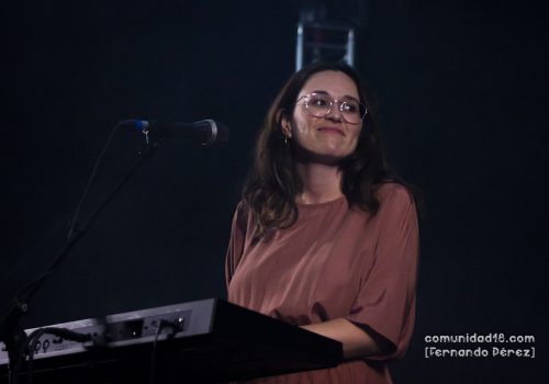 BARCELONA, ESPAÑA – SEPTIEMBRE 24. Gessamí Boada en concierto en el Escenario Jardins del Doctor Pla i Armengol como parte de la Fiesta de la Mercè el 24 de septiembre de 2021 en Barcelona, España. (Foto por Fernando Pérez)