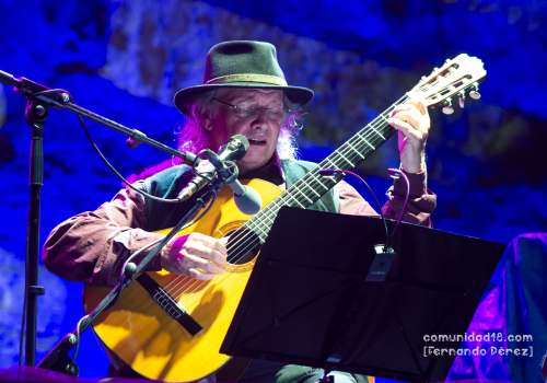 BARCELONA, ESPAÑA – SEPTIEMBRE 25. Toti Soler en concierto como parte de la Fiesta de la Mercè el 25 de septiembre de 2021 en Barcelona, España. (Foto por Fernando Pérez)