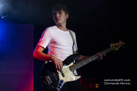 BARCELONA, ESPAÑA – NOVIEMBRE 5: Jordi Pinyot Grané (Bajo) de la banda de Sara Roy en el inicio de la gira "Amar" en la Apolo 2 como parte del Cruïlla Tardor el 5 de noviembre de 2021 en Barcelona, España. (Foto por Fernando Pérez)