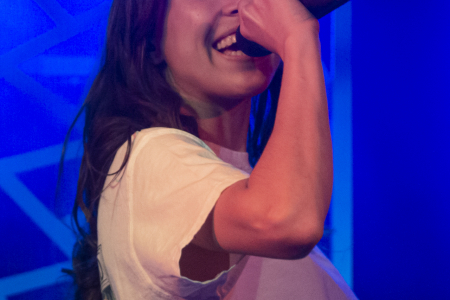 BARCELONA, ESPAÑA – NOVIEMBRE 5: Sara Roy inicia su gira "Amar" en la Apolo 2 como parte del Cruïlla Tardor el 5 de noviembre de 2021 en Barcelona, España. (Foto por Fernando Pérez) Sara Roy Cruïlla de Tardor