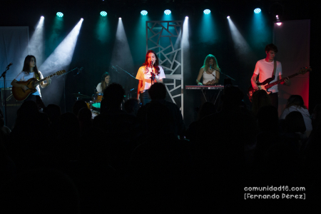 BARCELONA, ESPAÑA – NOVIEMBRE 5: Sara Roy inicia su gira "Amar" en la Apolo 2 como parte del Cruïlla Tardor el 5 de noviembre de 2021 en Barcelona, España. (Foto por Fernando Pérez)