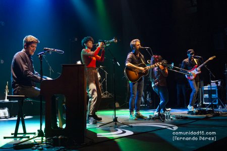 BARCELONA, ESPAÑA – DICIEMBRE 10: Els amics de les arts en concierto en la Barts el 10 de diciembre de 2021 en Barcelona, España. (Foto por Fernando Pérez) Els amics de les arts fin de gira