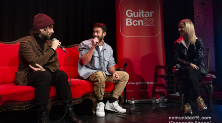 BARCELONA, ESPAÑA – DICIEMBRE 16: Arnau Griso (Eric Griso, Arnau Blanch) durante la presentación del Guitar BCN 2022 en Barts Club el 16 de diciembre de 2021 en Barcelona, España. (Foto por Fernando Pérez)