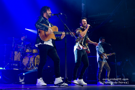 BARCELONA, ESPAÑA – FEBRERO 13. Arnau Griso durante su primer concierto en la Sala Razzmatazz el 13 de febrero de 2022 en Barcelona, España. (Foto por Fernando Pérez) Arnau Griso Barcelona
