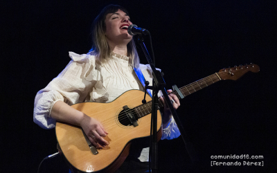 BARCELONA, ESPAÑA – FEBRERO 18. Mäbu en concierto presentando su disco "Un año después" en la Barts Club el 18 de febrero de 2022 en Barcelona, España. (Foto por Fernando Pérez) Mäbu Barcelona
