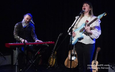 BARCELONA, ESPAÑA – FEBRERO 18. Mäbu (Txarlie Solano y Maria Blanco Uranga) en concierto presentando su disco "Un año después" en la Barts Club el 18 de febrero de 2022 en Barcelona, España. (Foto por Fernando Pérez) Mäbu Barcelona