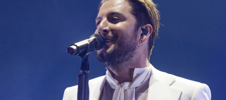 BARCELONA, ESPAÑA – MARZO 12. Manuel Carrasco en concierto como parte de su Gira La Cruz del Mapa en el Palau Sant Jordi el 12 de marzo de 2022 en Barcelona, España. (Foto por Fernando Pérez) Manuel Carrasco Barcelona