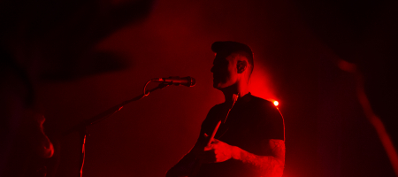 BARCELONA, ESPAÑA – MARZO 24. Álvaro Benito (Voz y Guitarra) de Pignoise en concierto en la Apolo el 24 de marzo de 2022 en Barcelona, España. (Foto por Fernando Pérez) Pignoise Barcelona