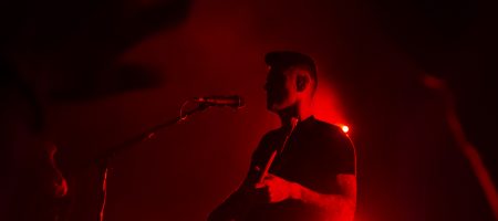BARCELONA, ESPAÑA – MARZO 24. Álvaro Benito (Voz y Guitarra) de Pignoise en concierto en la Apolo el 24 de marzo de 2022 en Barcelona, España. (Foto por Fernando Pérez) Pignoise Barcelona