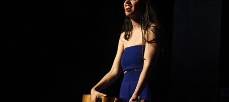BARCELONA, ESPAÑA – ABRIL 8. Raquel Lúa en el concierto de presentación de su disco Piel como parte del Barnasants en Luz de Gas el 8 de abril de 2022 en Barcelona, España. (Foto por Fernando Pérez) Raquel Lúa Piel