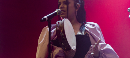 L'HOSPITALET DE LLOBREGAT, BARCELONA, ESPAÑA – ABRIL 22. Tanxugueiras en concierto como parte de Festes de Primavera L'Hospitalet en La Farga el 22 de abril de 2022 en Barcelona, España. (Foto por Fernando Pérez)