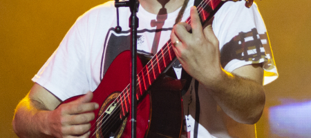 BARCELONA, ESPAÑA – MAYO 14. José Muñoz de Estopa en concierto como parte de su Gira fuego 2022 en el Parc del Forum el 14 de mayo de 2022 en Barcelona, España. (Foto por Fernando Pérez)
