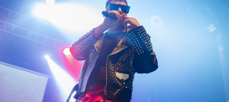 BARCELONA, ESPAÑA – MAYO 26. Víctor Clares de Ladilla Rusa en concierto en la Razzmatazz el 26 de mayo de 2022 en Barcelona, España. (Foto por Fernando Pérez)