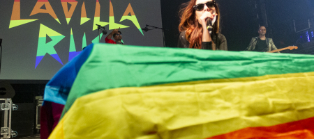 BARCELONA, ESPAÑA – MAYO 26. Ladilla Rusa en concierto en la Razzmatazz el 26 de mayo de 2022 en Barcelona, España. (Foto por Fernando Pérez) Ladilla Rusa Razzmatazz