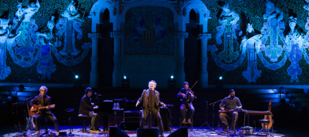 BARCELONA, ESPAÑA – MAYO 4. Miguel Ríos & The Black Betty Trio en concierto en el Palau de la música catalana como parte del Guitar BCN el 4 de mayo de 2022 en Barcelona, España. (Foto por Fernando Pérez) Miguel Ríos The Black Betty Trio