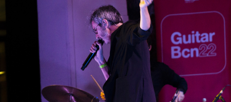 BARCELONA, ESPAÑA – ABRIL 29. Xoel López en concierto como parte del Guitar BCN en el Palau de la música catalana el 29 de abril de 2022 en Barcelona, España. (Foto por Fernando Pérez) Xoel López Palau de la música catalana