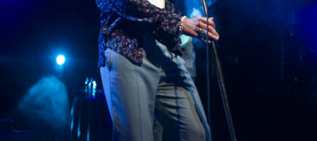 BARCELONA, ESPAÑA – JUNIO 16. Fredi Leis en concierto como parte del Guitar BCN en la sala Luz de Gas el 16 junio de 2022 en Barcelona, España. (Foto por Fernando Pérez)