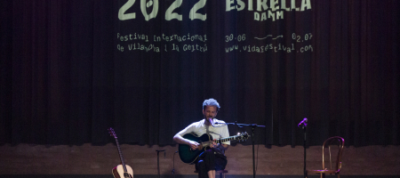 BARCELONA, ESPAÑA – MAYO 31. Henrio en concierto como parte de Vida Records & Friends en la Antigua Fábrica Estrella Damm el 31 de mayo de 2022 en Barcelona, España. (Foto por Fernando Pérez) Amaia Miranda Henrio