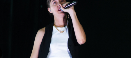 BARCELONA, ESPAÑA – MAYO 28. Ainda abriendo el concierto de Leiva como parte del Cruïlla XXS en Poble Espanyol el 28 de mayo de 2022 en Barcelona, España. (Foto por Fernando Pérez)