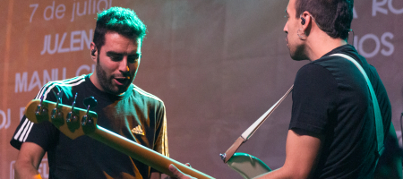 BARCELONA, ESPAÑA – JULIO 14. Buhos en concierto como parte del Clotilde Fest en los Jardines del Palau Robert el 14 de julio de 2022 en Barcelona, España. (Foto por Fernando Pérez) Sara Roy Buhos