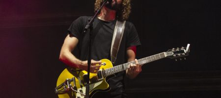 BARCELONA, ESPAÑA – OCTUBRE 8. IZAL en su último concierto en el Palau Sant Jordi el 8 de octubre de 2022 en Barcelona, España. (Foto por Fernando Pérez)