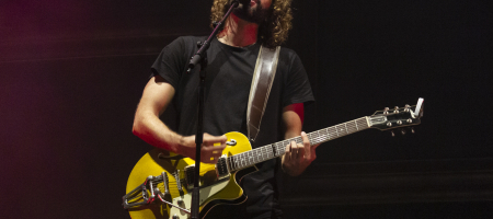 BARCELONA, ESPAÑA – OCTUBRE 8. IZAL en su último concierto en el Palau Sant Jordi el 8 de octubre de 2022 en Barcelona, España. (Foto por Fernando Pérez)