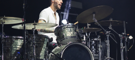 BARCELONA, ESPAÑA – OCTUBRE 8. IZAL en su último concierto en el Palau Sant Jordi el 8 de octubre de 2022 en Barcelona, España. (Foto por Fernando Pérez) Último baile IZAL